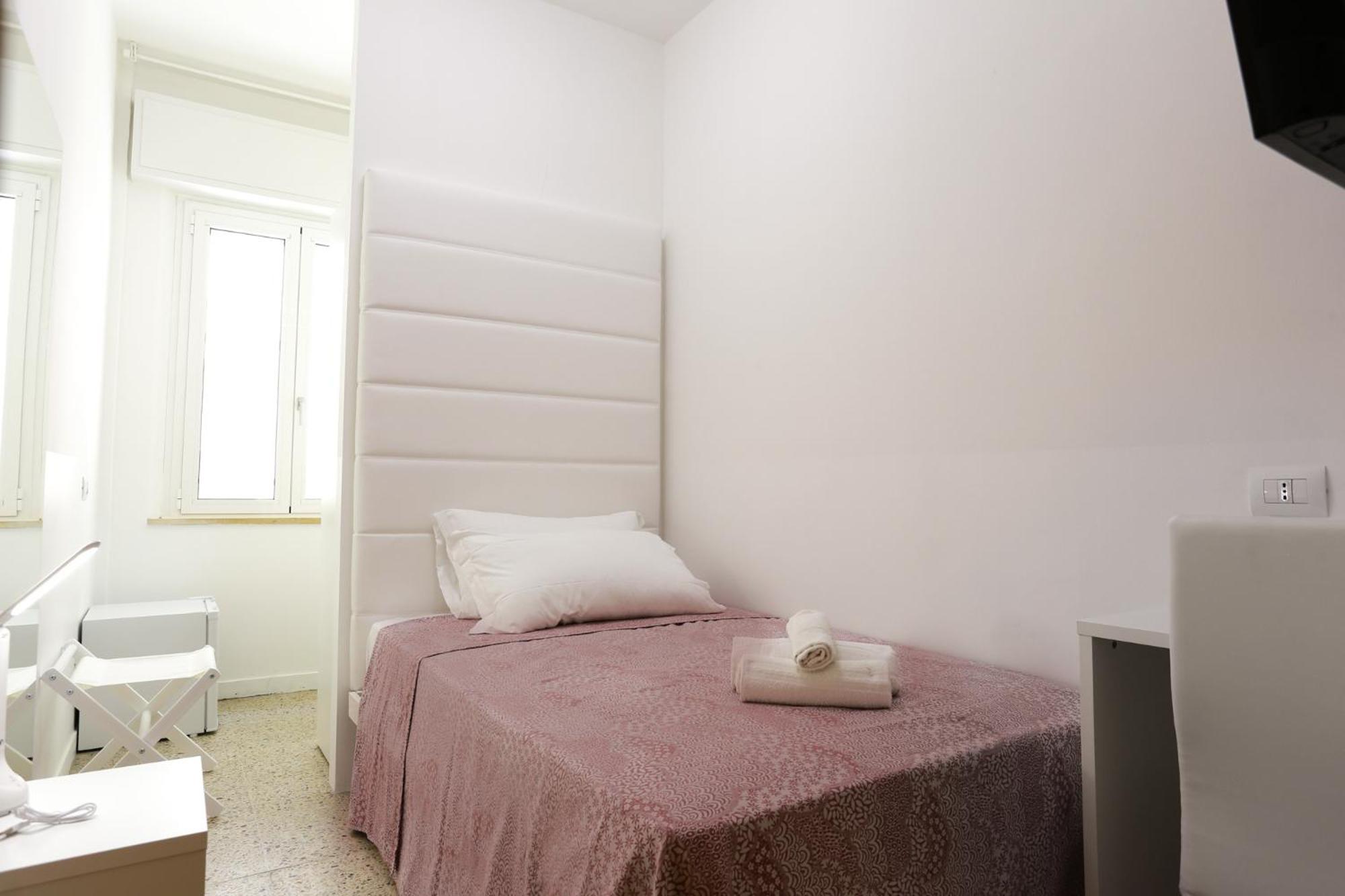 Hotel Ninfea Cattolica Buitenkant foto