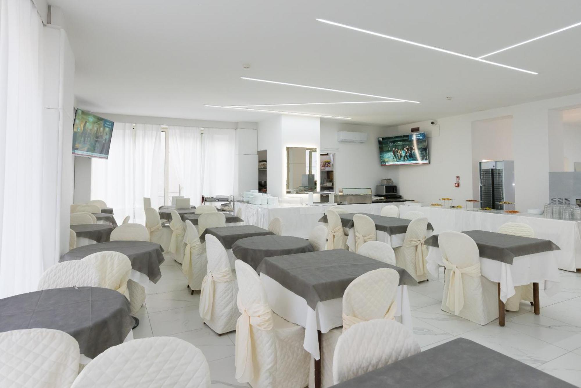 Hotel Ninfea Cattolica Buitenkant foto